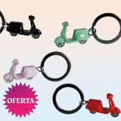 LLAVEROS SCOOTER DIFERENTES COLORES (VENTA POR UNIDADES)